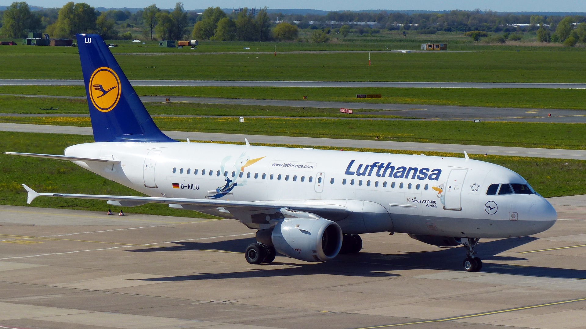 Lufthansa Planes